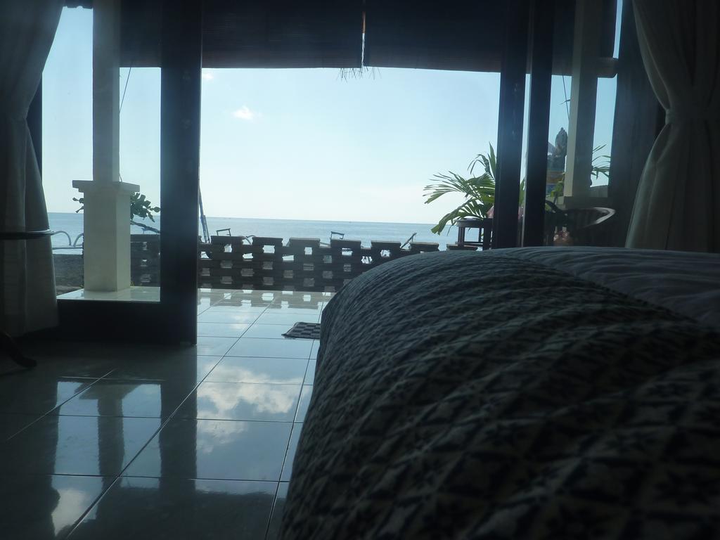 Tambun Sari Beach Homestay Amed Camera foto